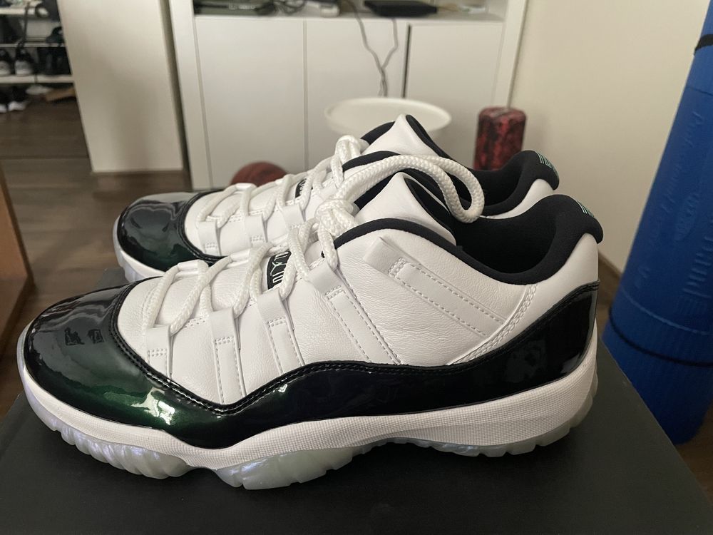 Air Jordan 11 Retro Low