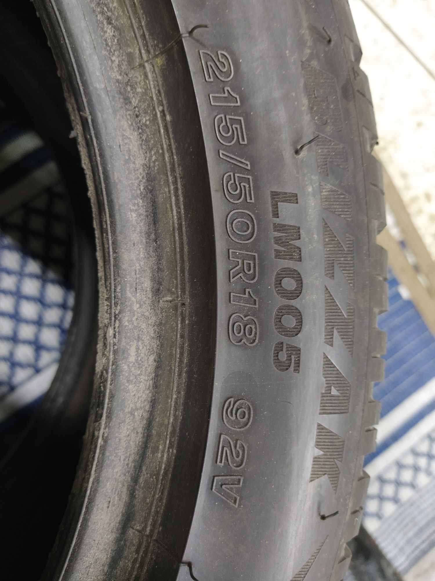 2 Opony zimowe 215/50r18 BRIDGESTONE 2019r 6mm