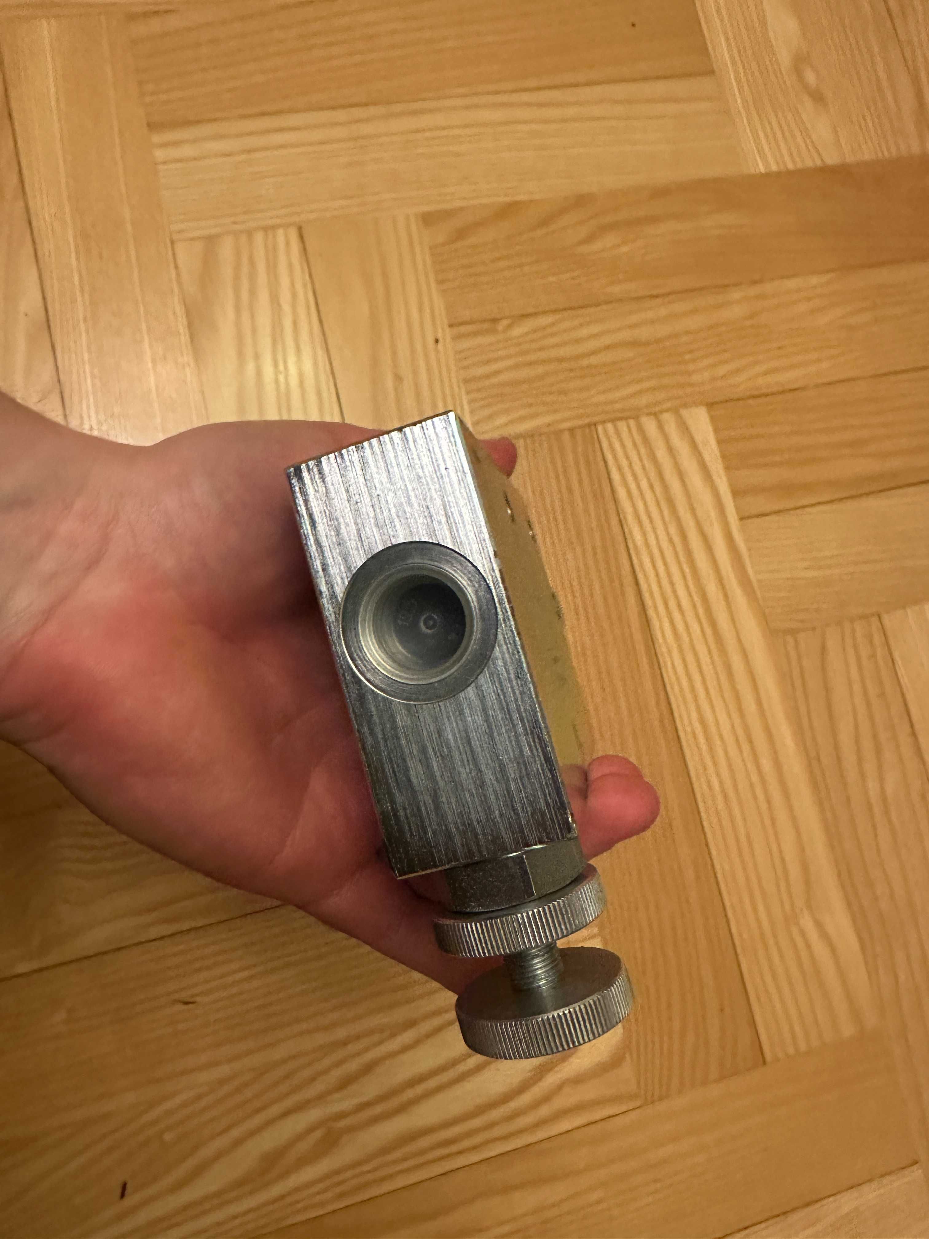 Regulator przepływu RFP3 1/2" BSP 85l V1070