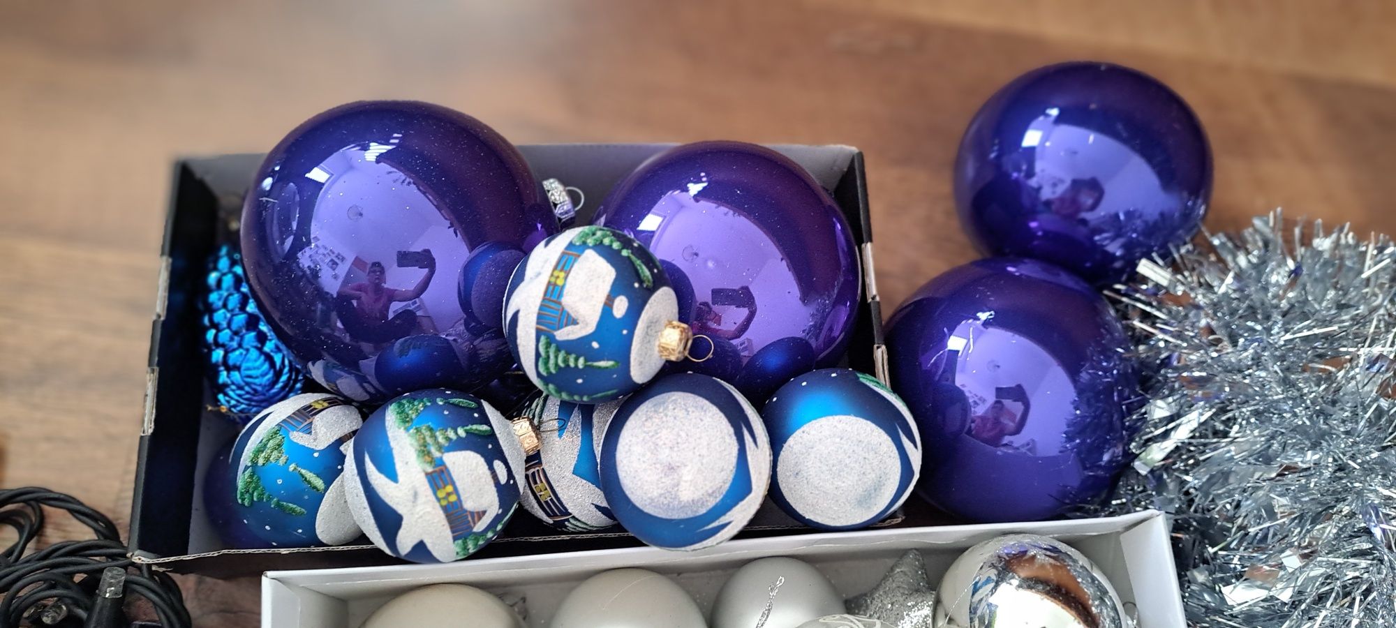 Bombki,lampki,bieżnik itp