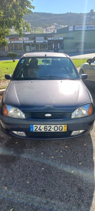 Carro ford fiesta 99