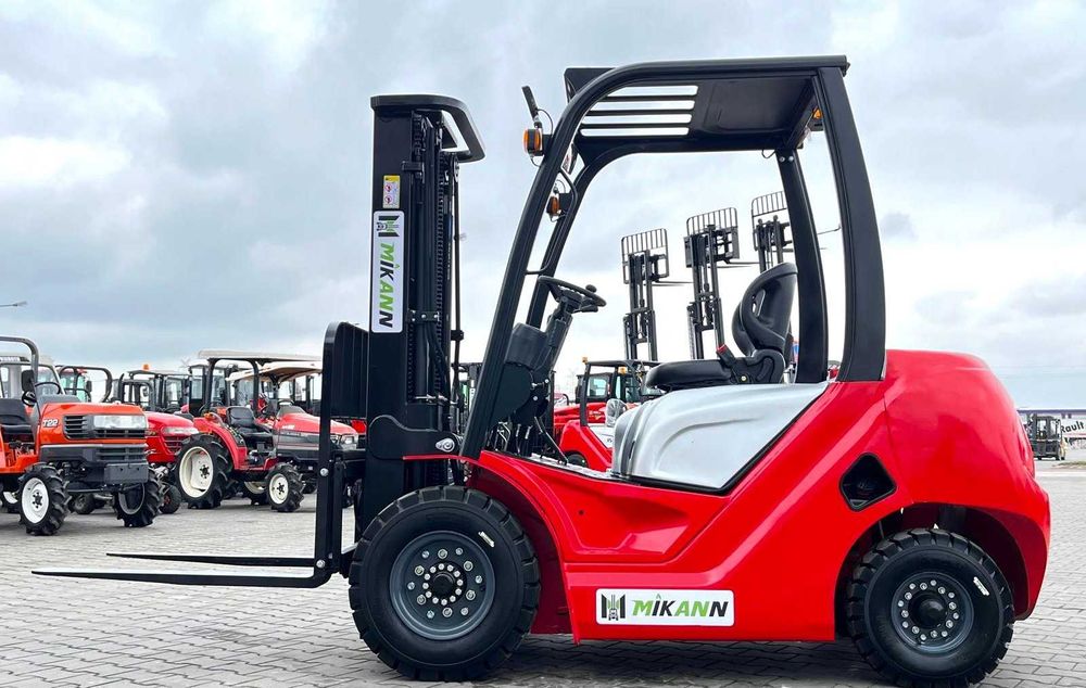 Wózek Widłowy 2T MIKANN, Maszt 4.5m,Triplex, Diesel , Japan Trak
