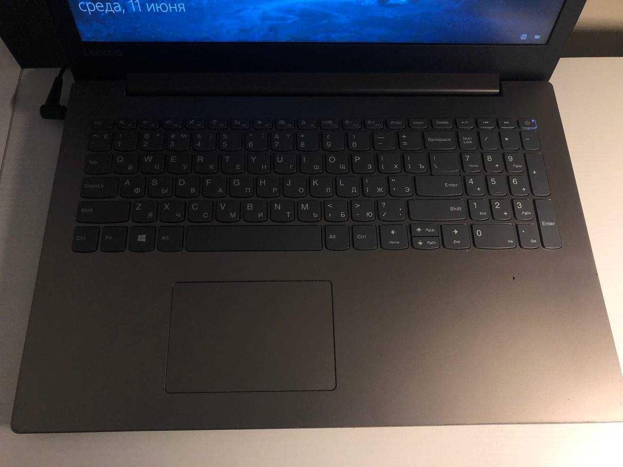 Ноутбук Lenovo/15.6" 1920x1080/i3-7020U/ 8GB RAM/1000GB HDD/ MX110 2GB