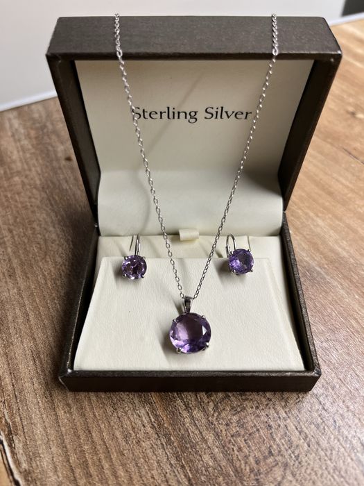 Ювелирный серебряный набор украшений с натуральным аметистом