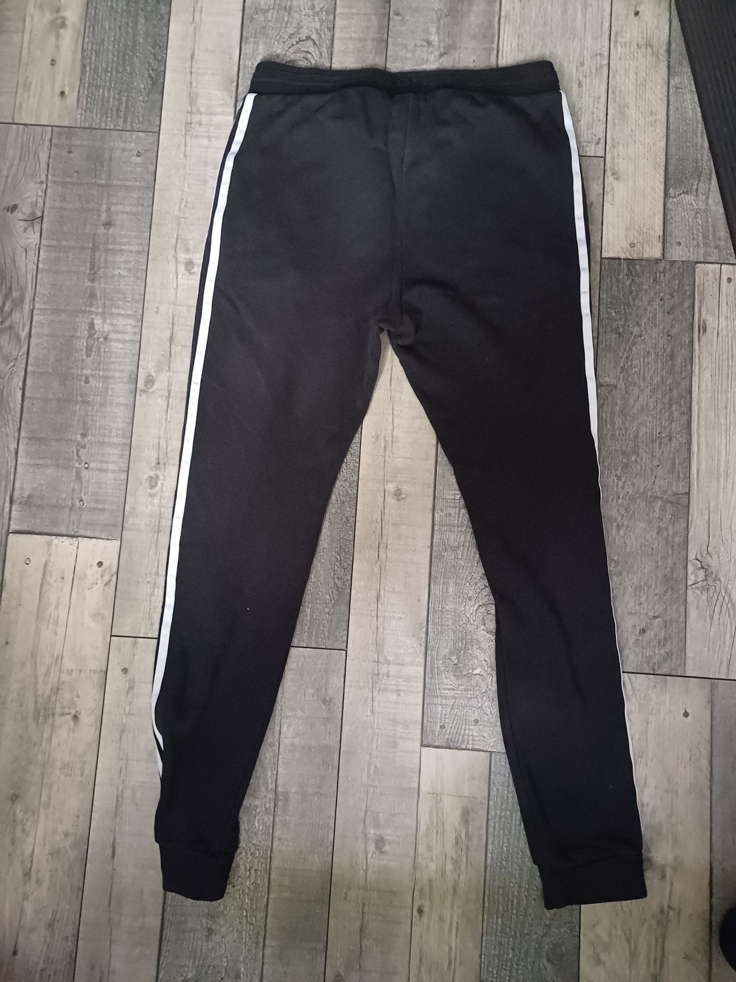 Spodnie dresowe adidas