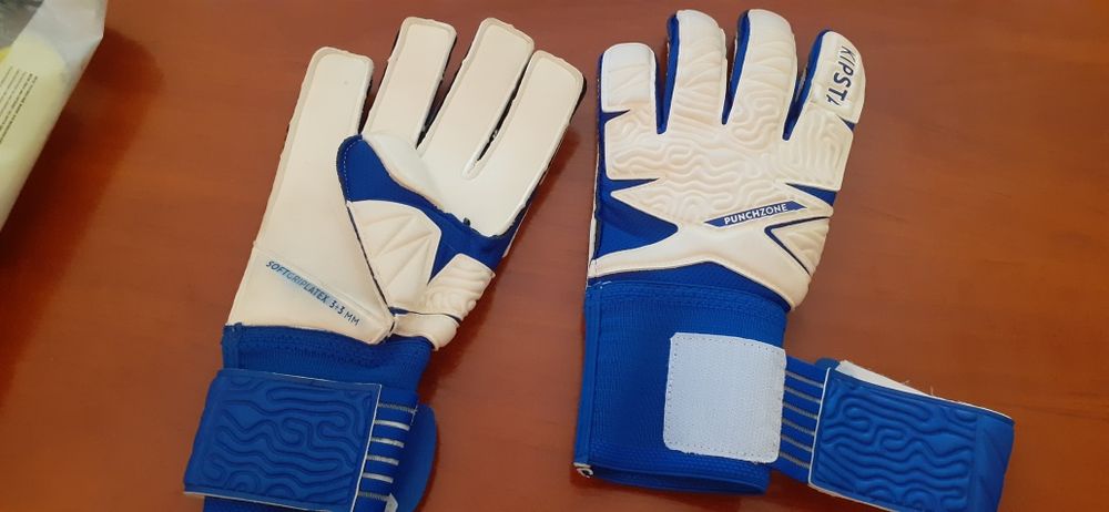 Вратарские перчатки футбольные перчатки перчатки вратаря