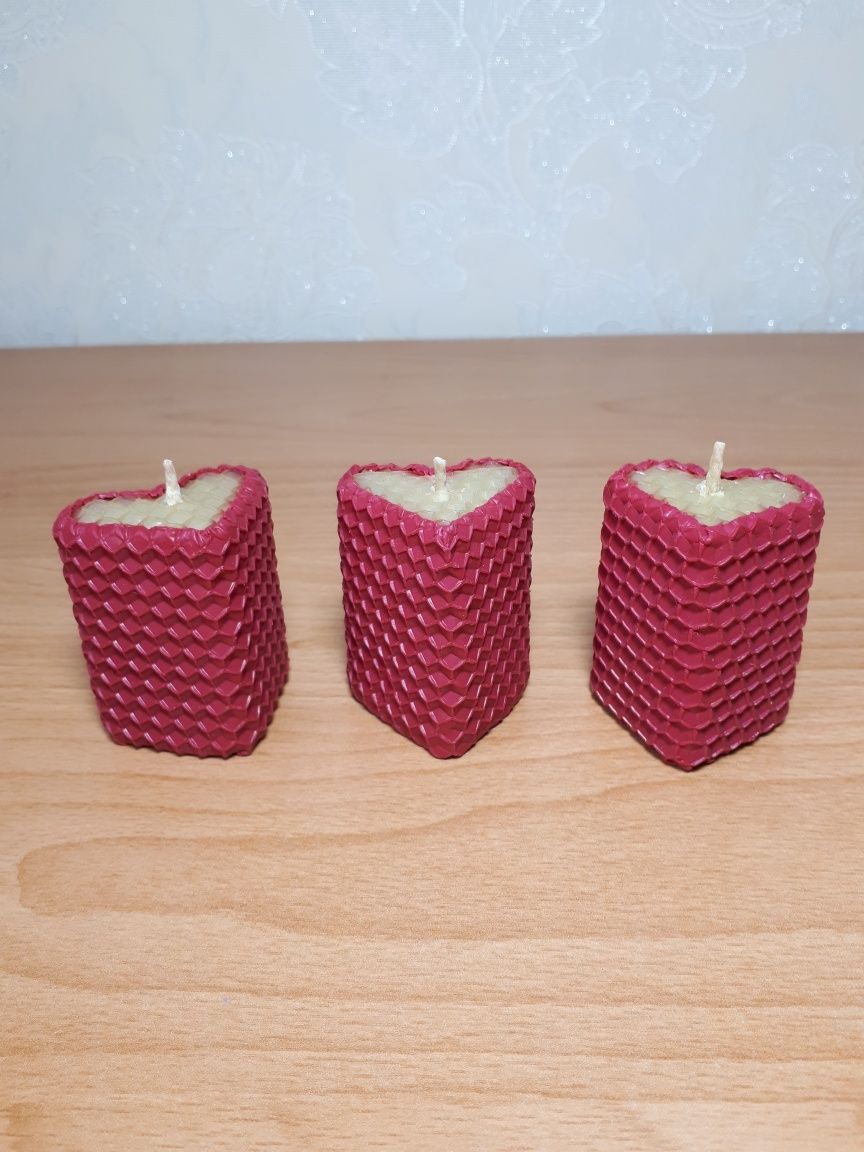 Подарок. 3 свечи из вощины , пчелиный воск.