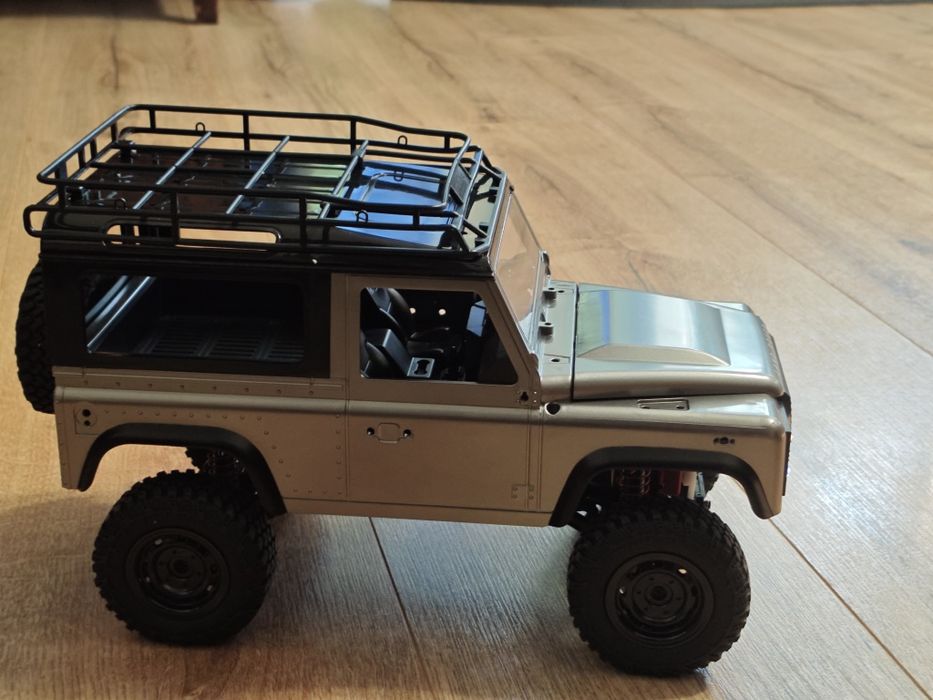 Машинка на радіокеруванні MN-99s Джип Дефендер Land Rover
