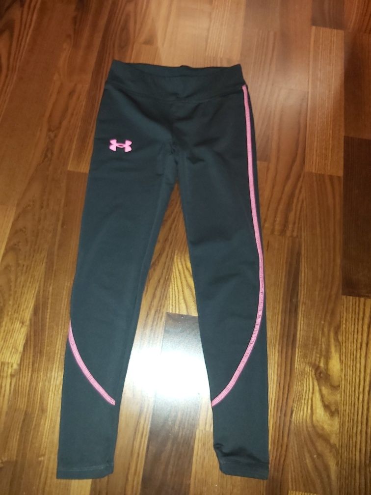Ocieplane getry UNDER ARMOUR wiek 6 lat