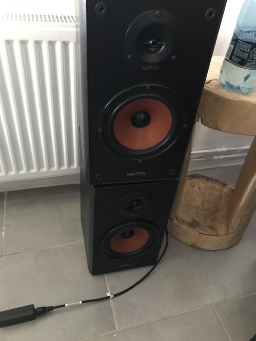 Naglosnienie studyjne do rozproszenia dzwieku