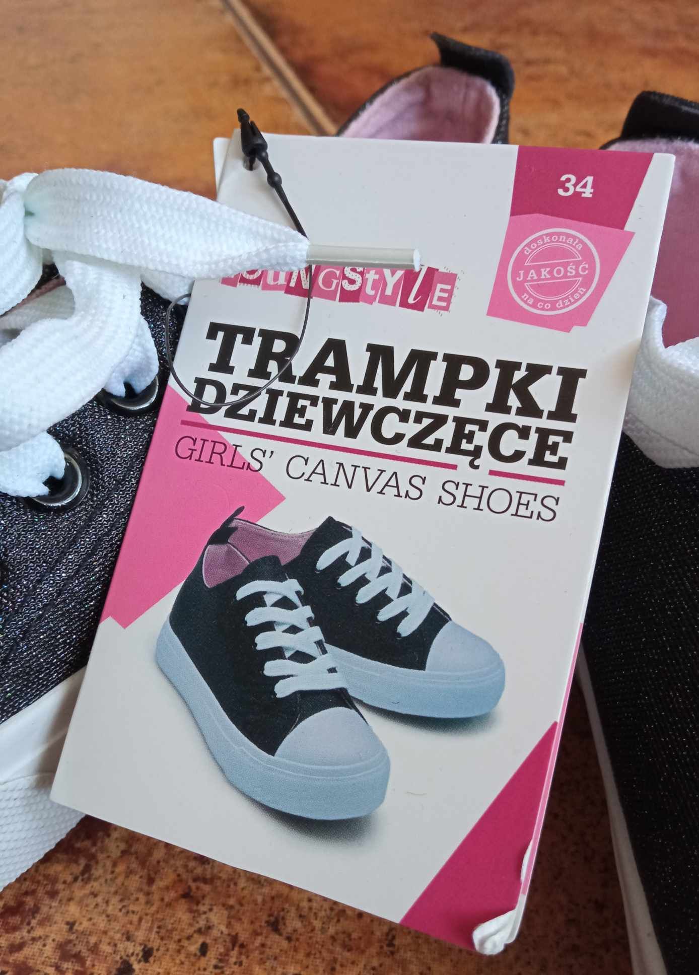 Nowe buty trampki dziewczęce rozmiar 34