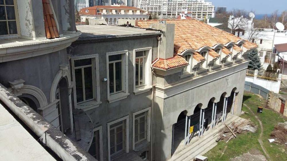 Новое здание 1200 м2 в центре Аркадия под бизнес 13 соток