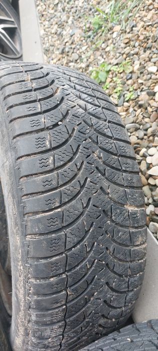 Продам шини р16 205 55