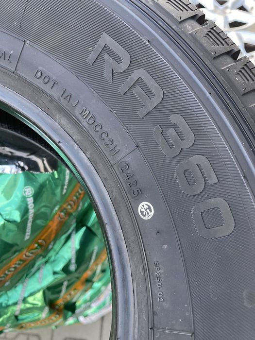 Шини нові зима 225/70R15c ROARCRUZA 25рік 2 або 4 шт