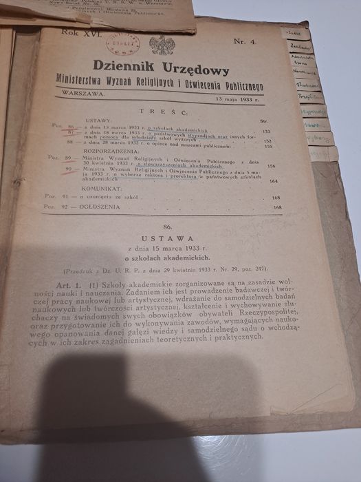 Dzienniki Urzędowe ministerstwa wyznań religijnych 1933r(64)