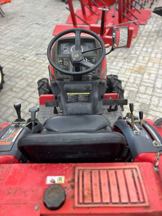 Mitsubishi MT170 Imaculado