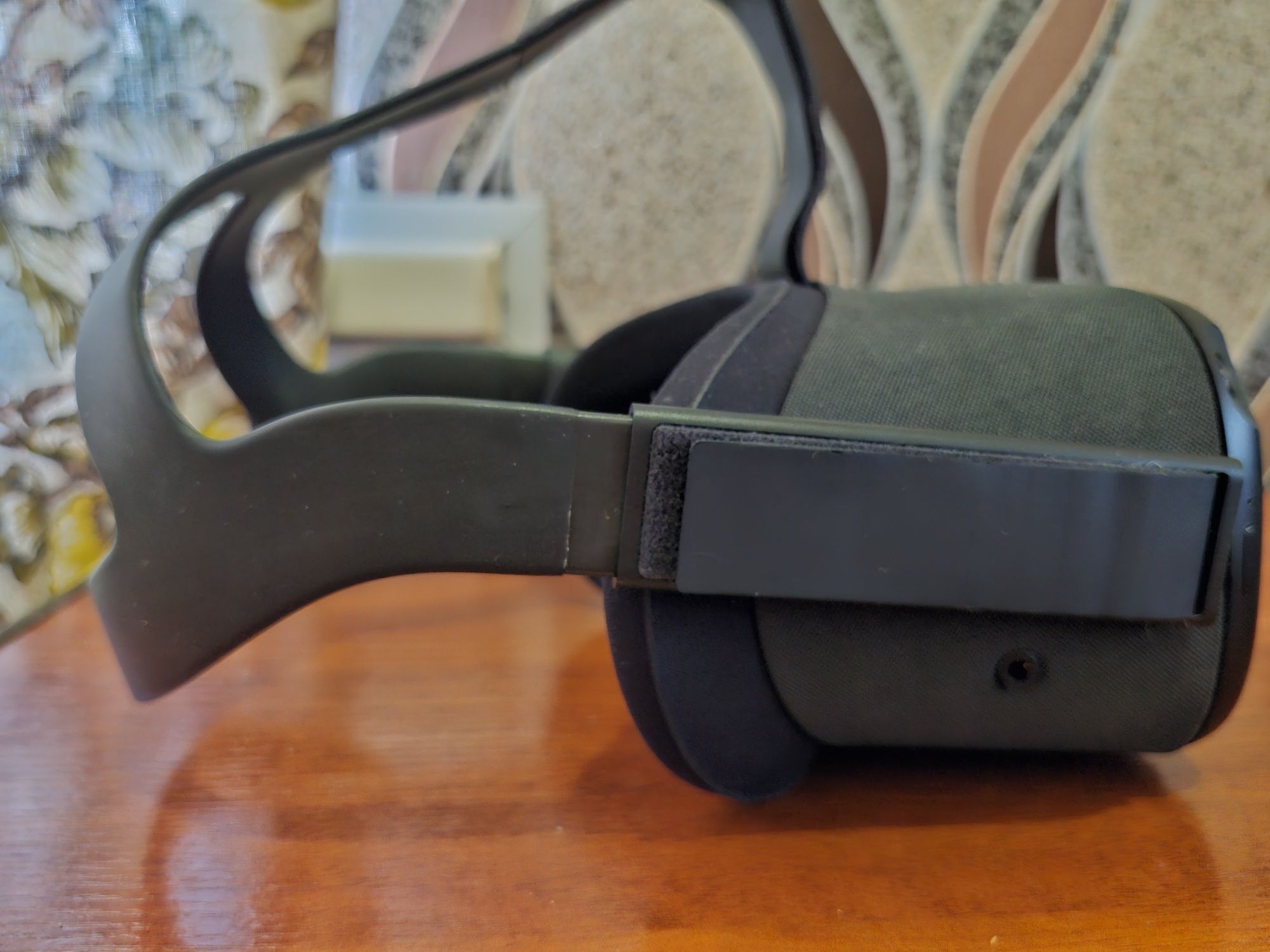 VR очки Oculus Quest 64Gb