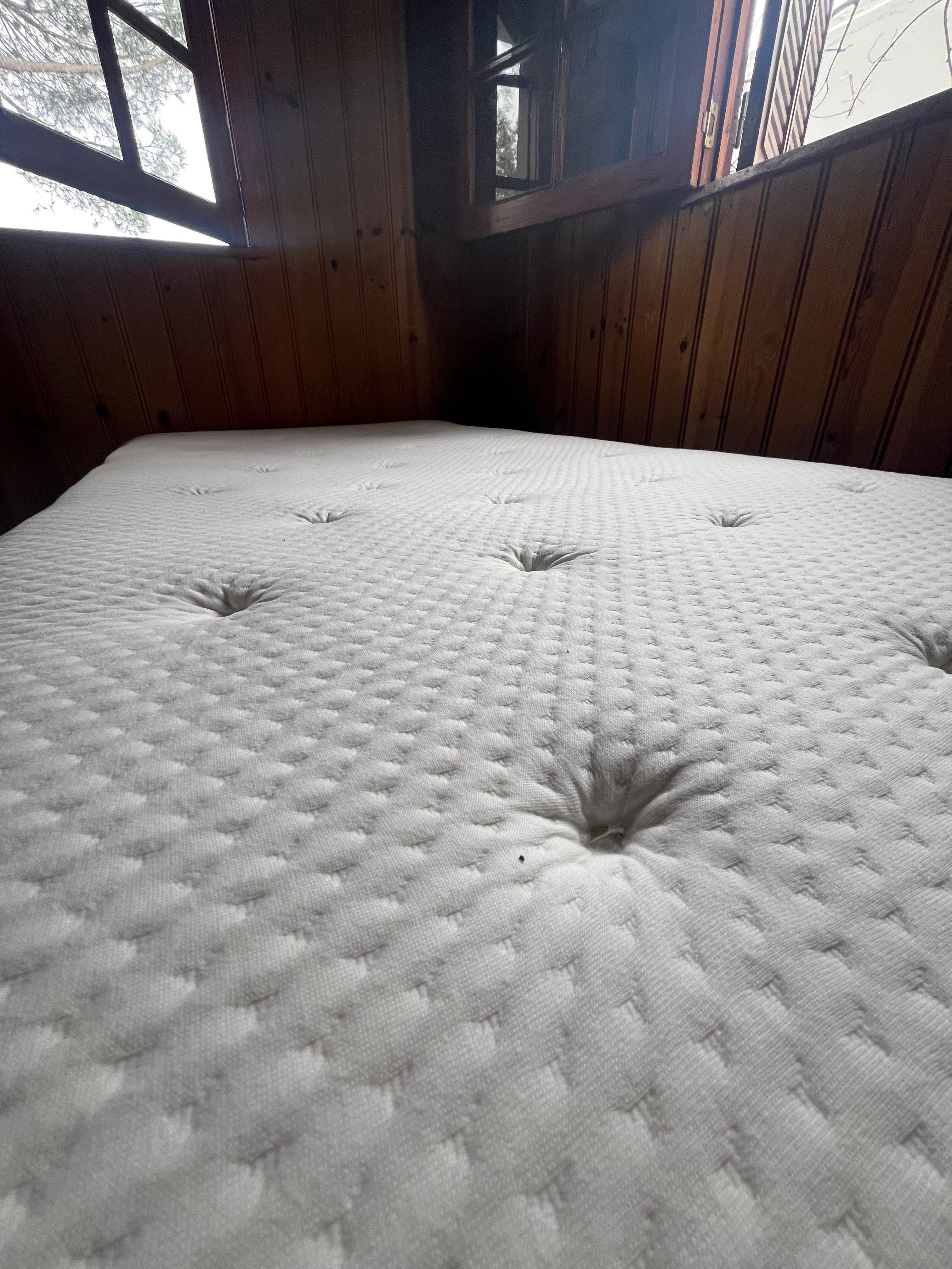 2 x Colchãos Vatnestrom + bases de molas ensacadas 90x200 como novo