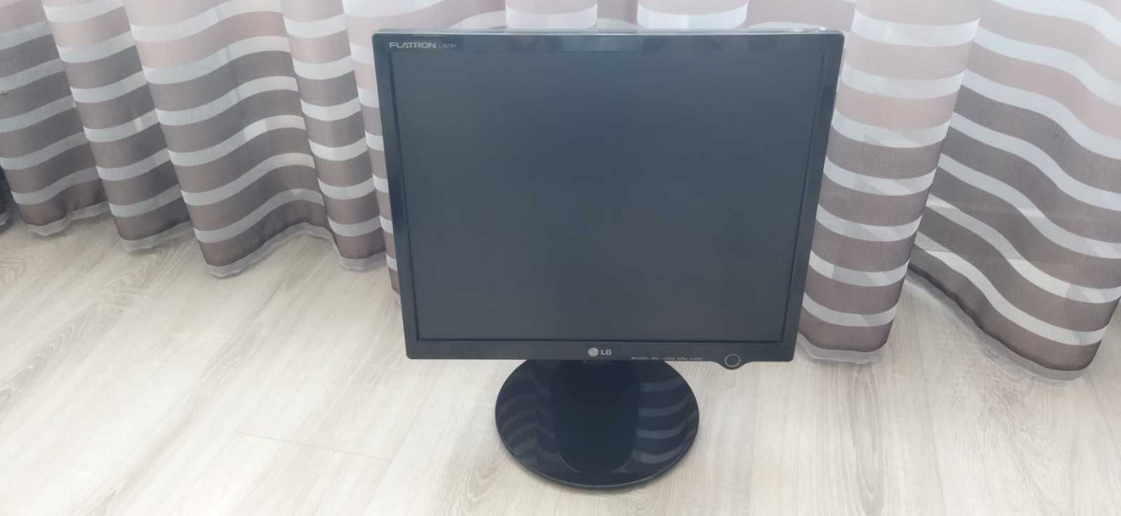 Монітор LG19" монитор