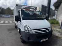 Iveco 35C18 2011 com frio
