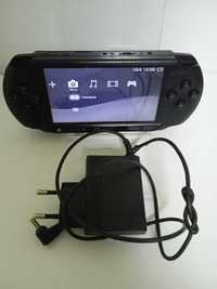 Ігрова приставка Sony PSP-E1004