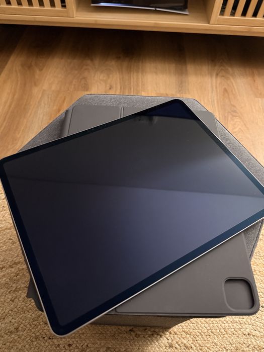 Ipad Air M2 13" - Igual a Novo (2025)