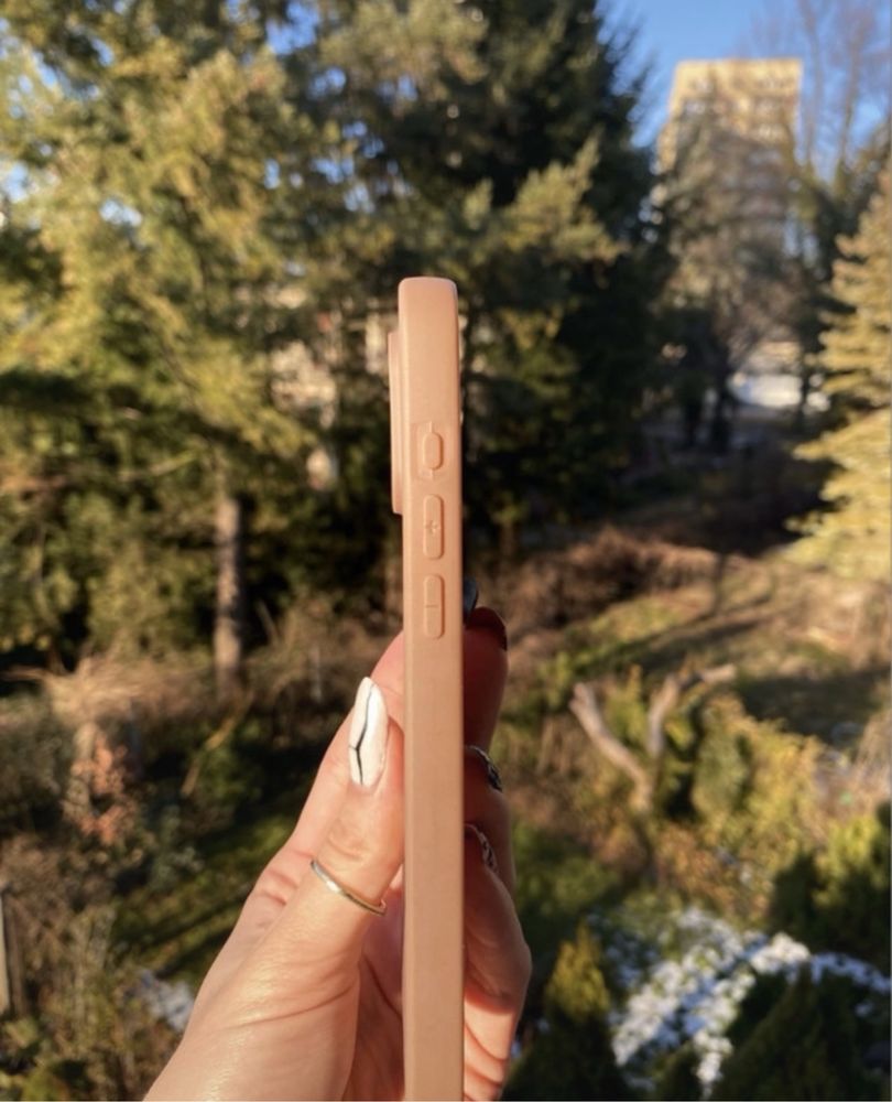 Łososiowy case na iphone 15 pro max silikon