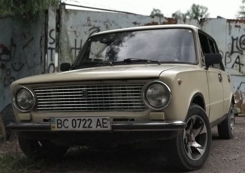 ВАЗ 2101 “Копійка” — доглянута, на ходу