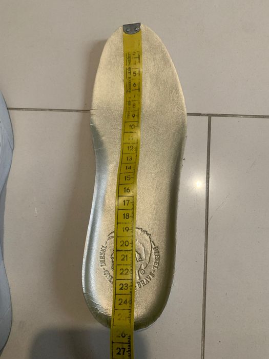 Продам  шкіряні  черевики Diesel.