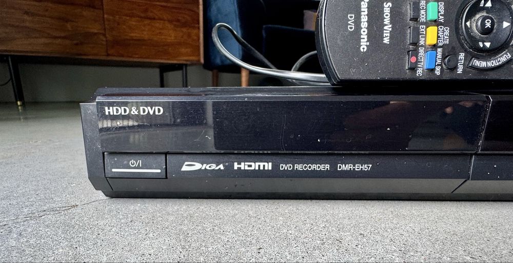 Nagrywarka Panasonic DMR-EH57
