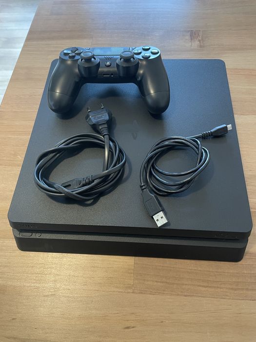 Playstation 4 slim 1tb + pad
