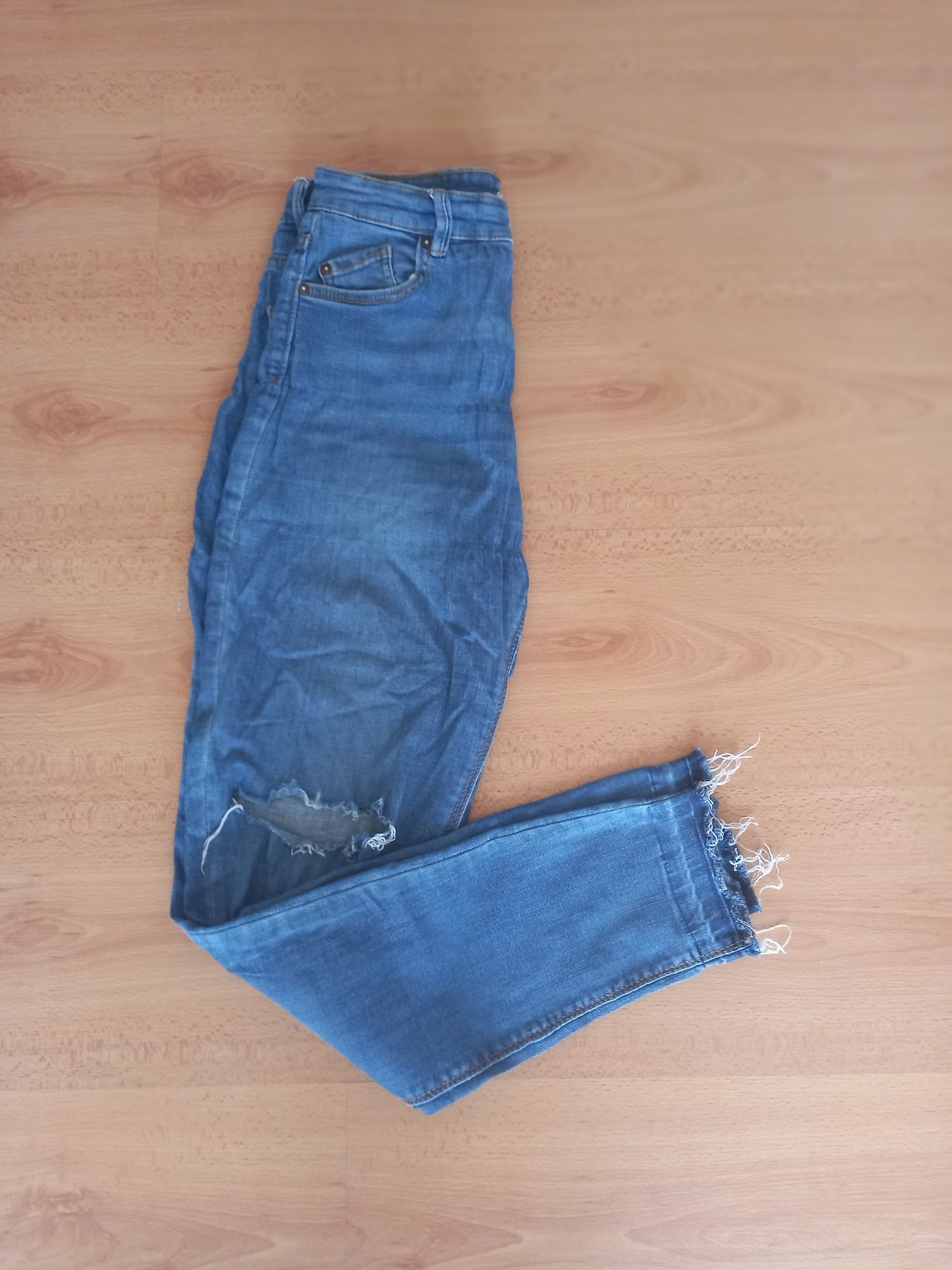 Spodnie jeansowe, r. XS  Pull&Bear