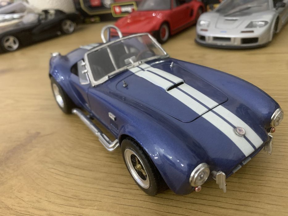 Model Road Tough Selby Cobra 427S/C 1:18 kolekcjonerski