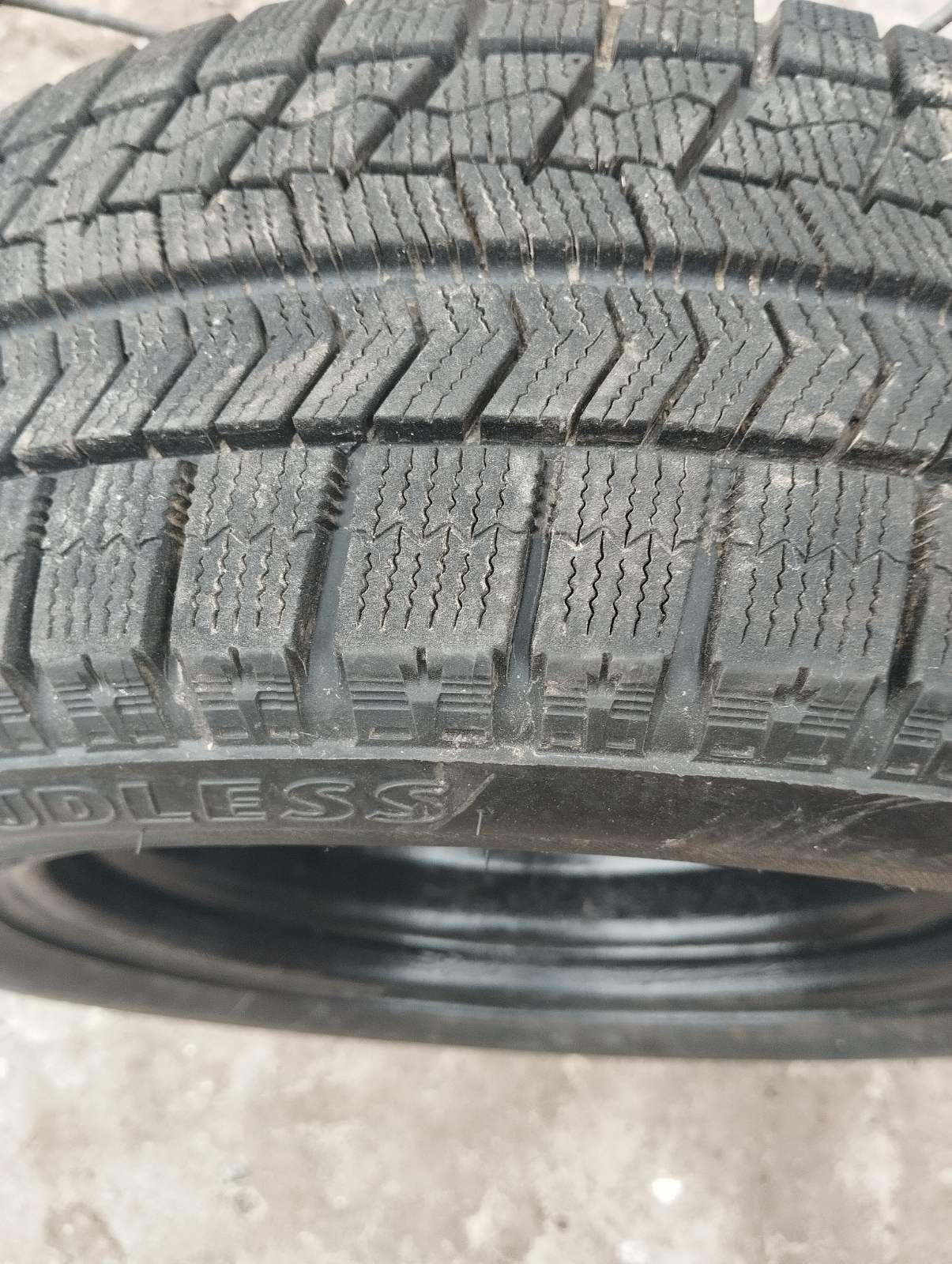 Шины Bridgestone Blizzak VRX 185/60 R14 82S