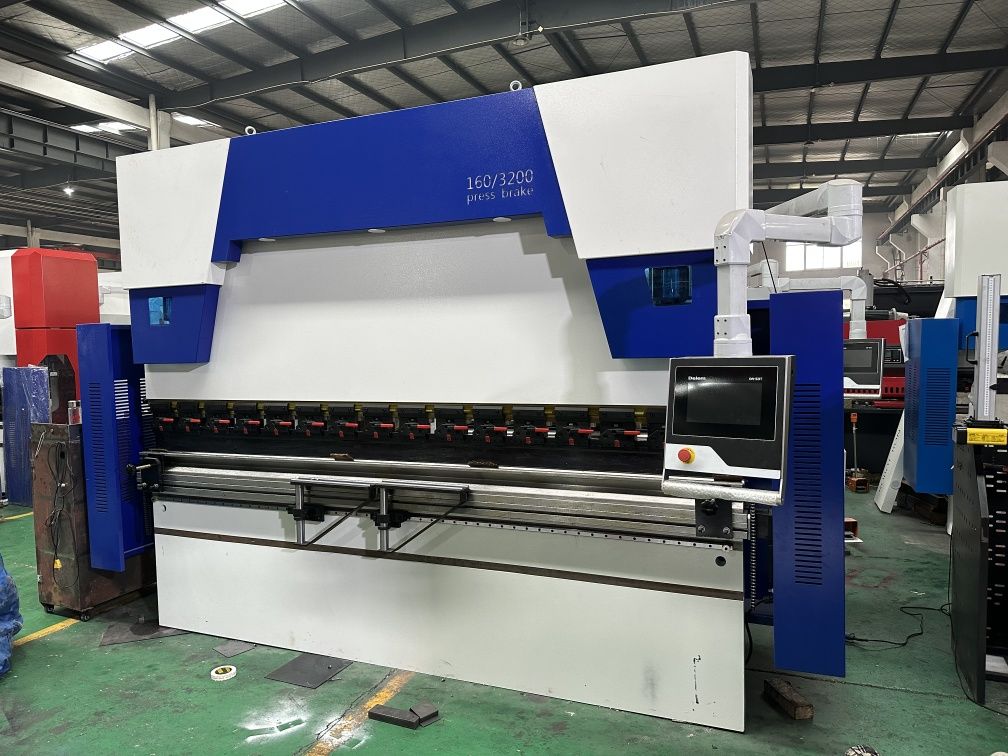 Quinadora Quinadeira CNC 4+1 DA53T 2000mm 100T