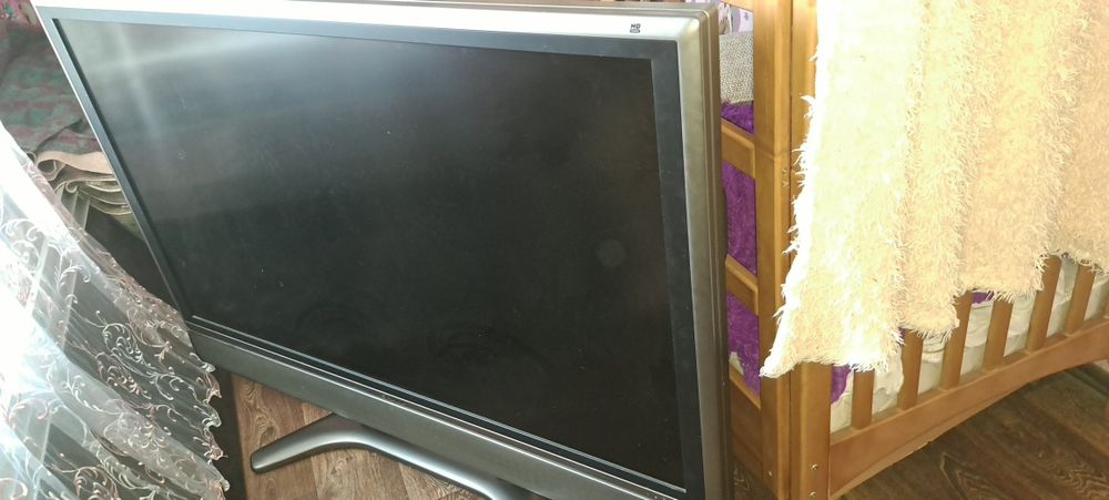 Продам телевізор LC-65GD1E sharp бу