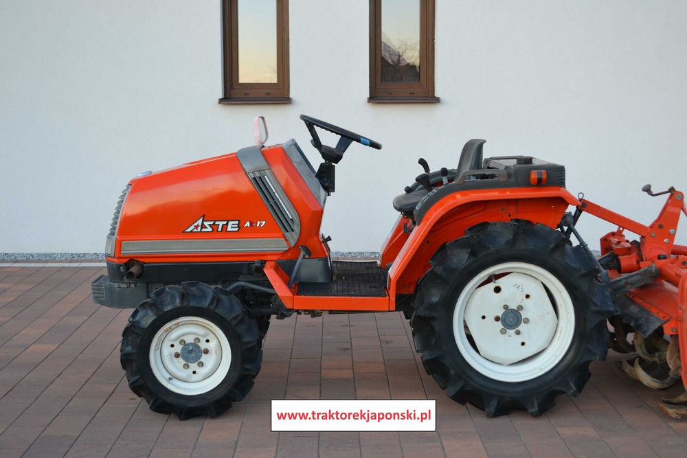Traktorek japoński mini traktor Iseki Kubota