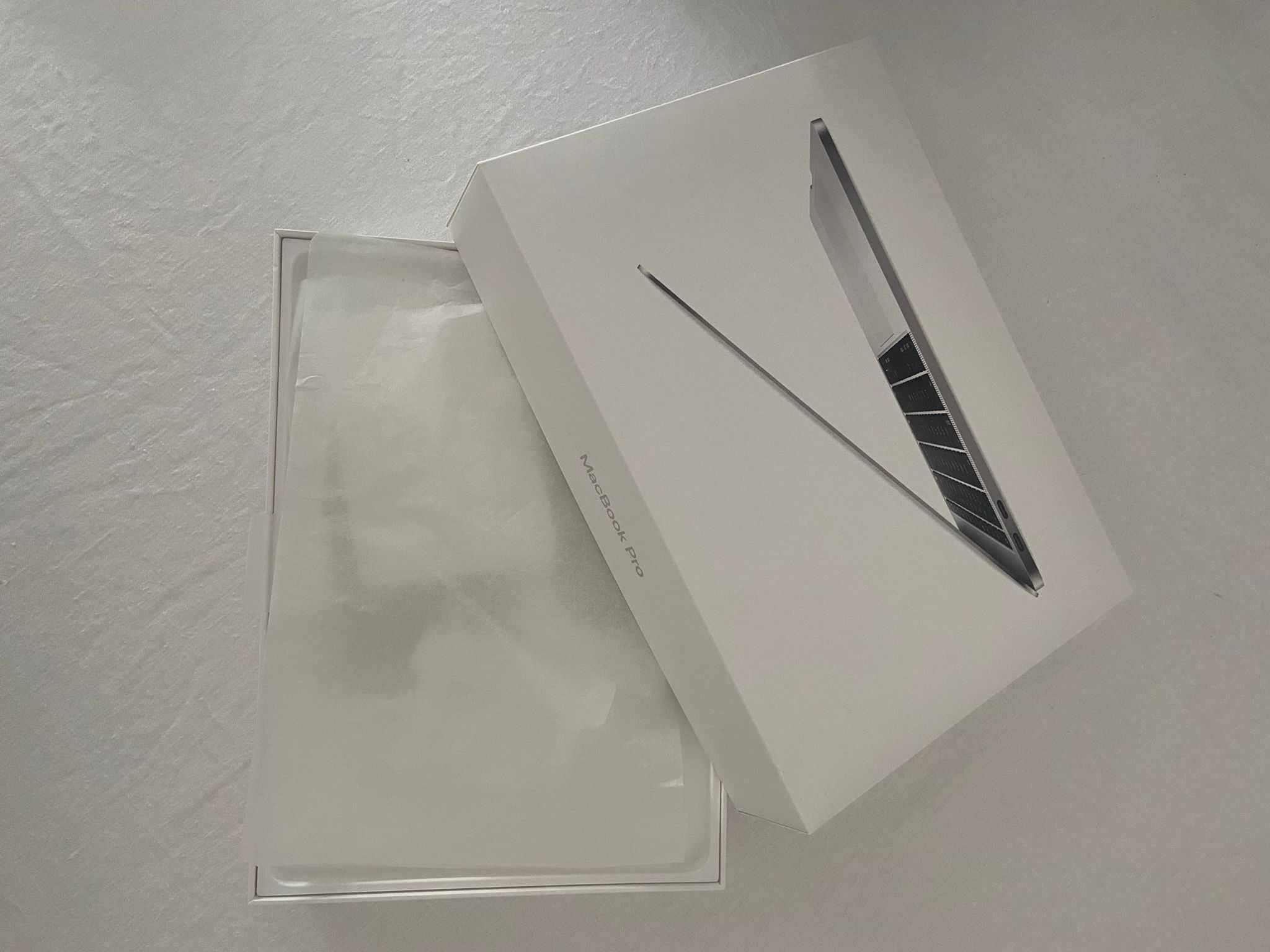 MacBook Pro 13” (2017) | Com caixa original