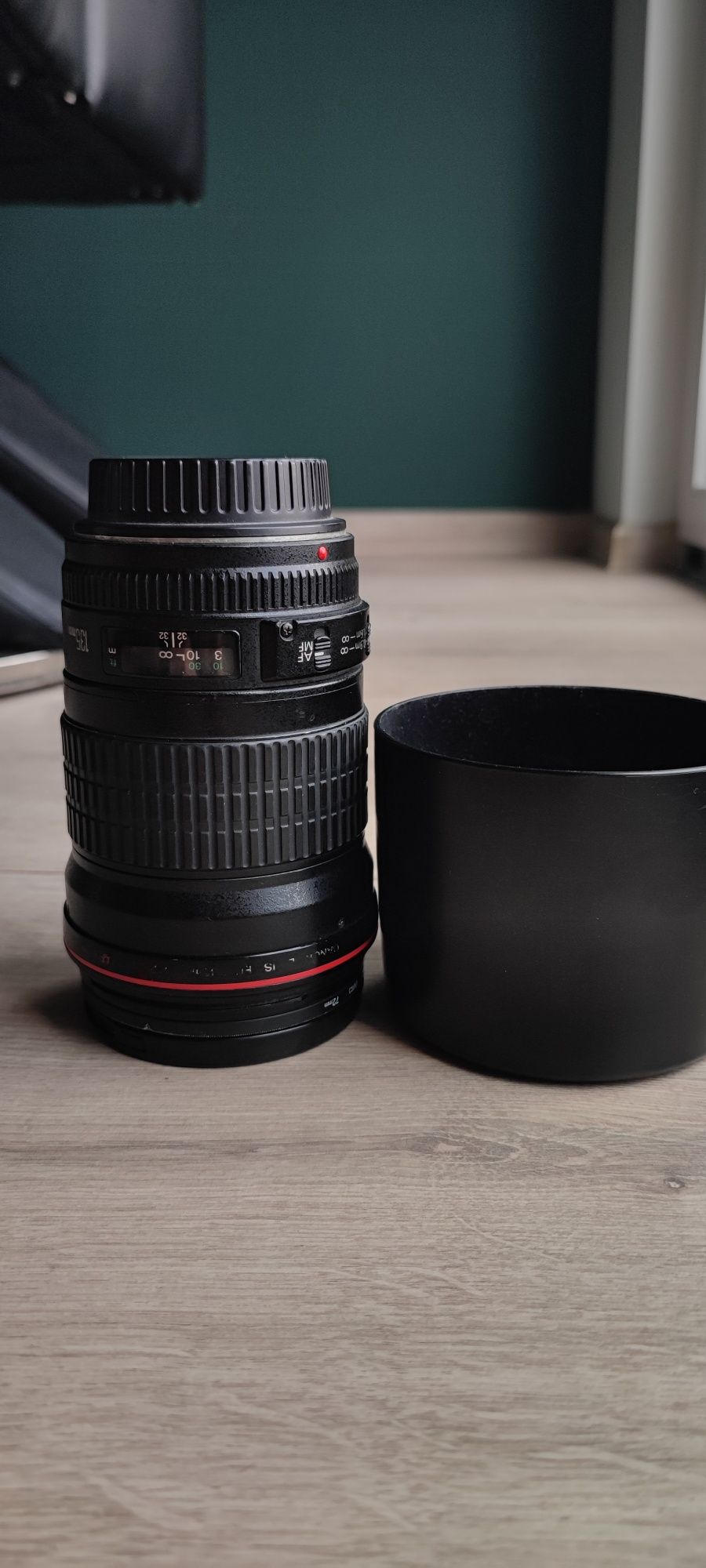 Canon 135 mm f 2.0 L + filtr UV