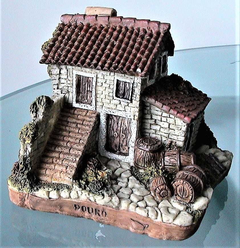 CASAS miniatura-Regiões/Portugal-Preço total das 12..Portes incluídos