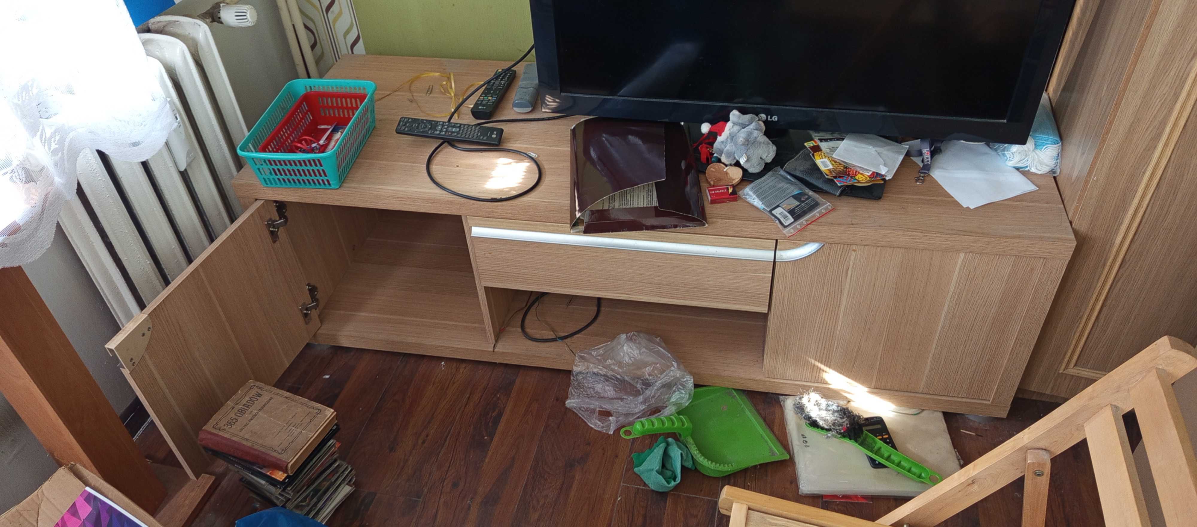Szafka pod telewizor [ODDAM]