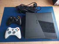 Konsola Xbox 360 Slim czarny RGH3 480GB SSD + 2 kontrolery - jak nowe