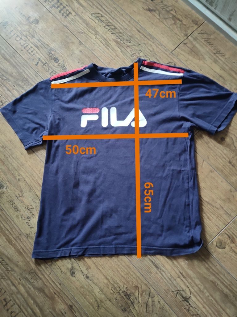 T-shirt Fila. Rozmiar S. Stan dobry