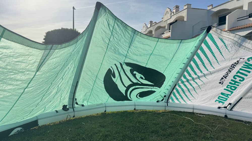 Kite Cabrinha Switchblade 9m + Barra + saco (2021)  Excelente Condição