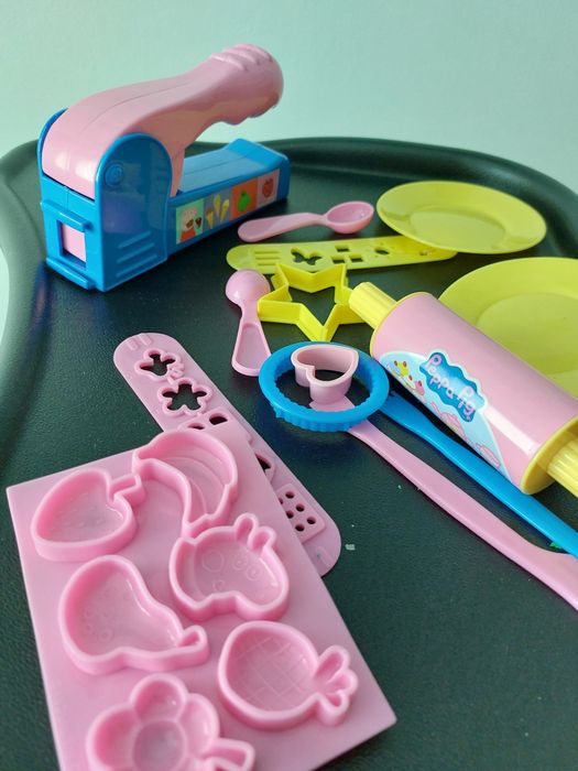 Zestaw do ciastoliny Świnka Peppa