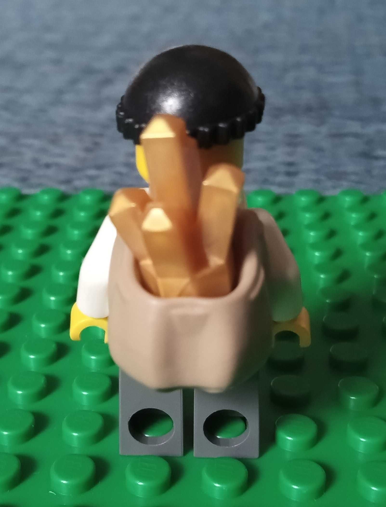 Figurka Lego złodziej z plecakiem