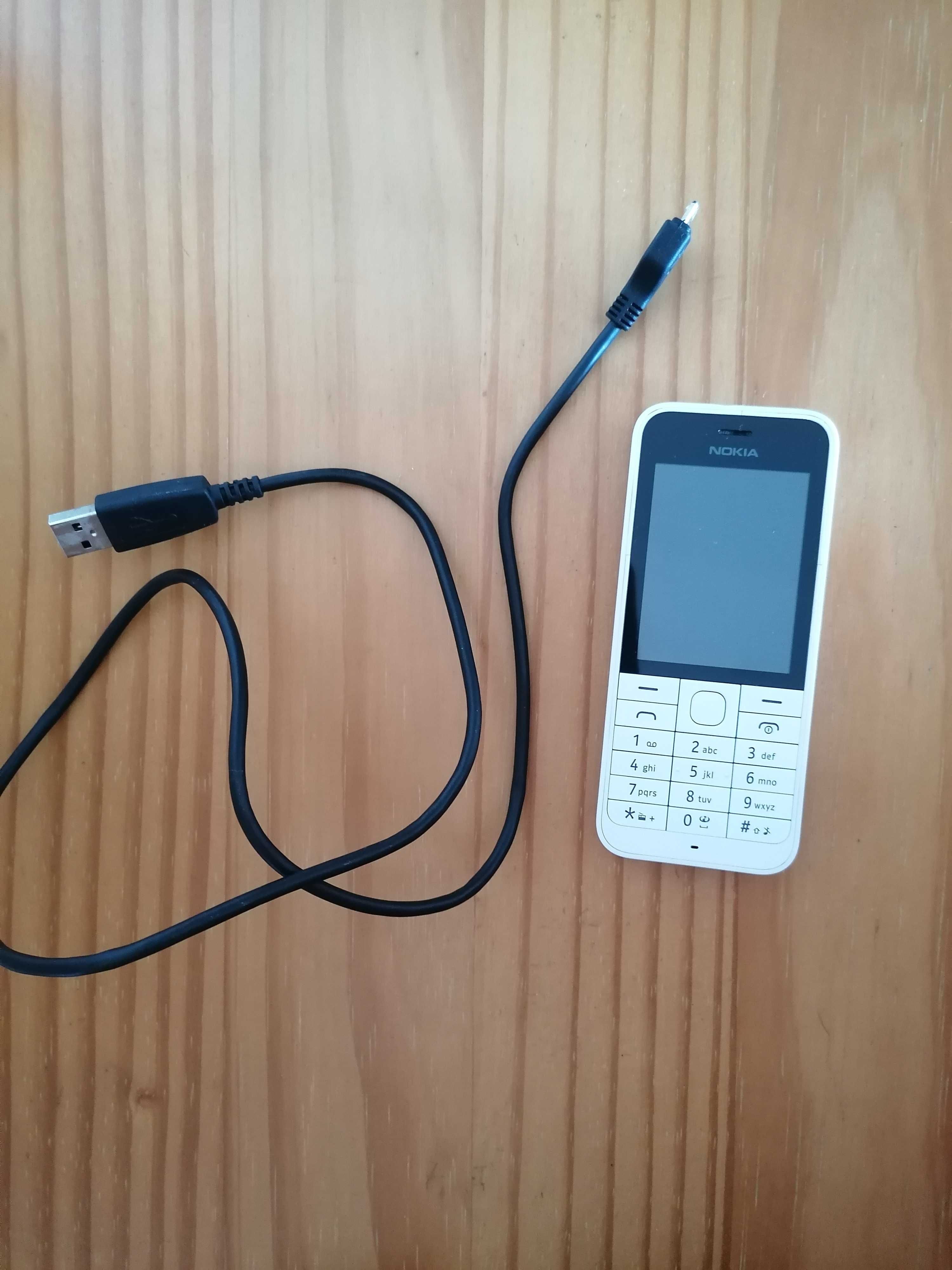 4 telemóveis + 1 MP3 + 1 MP4