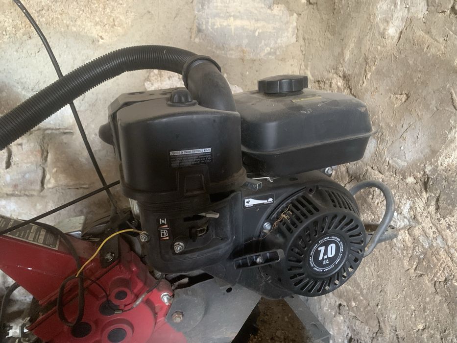 Мотоблок бензиновий