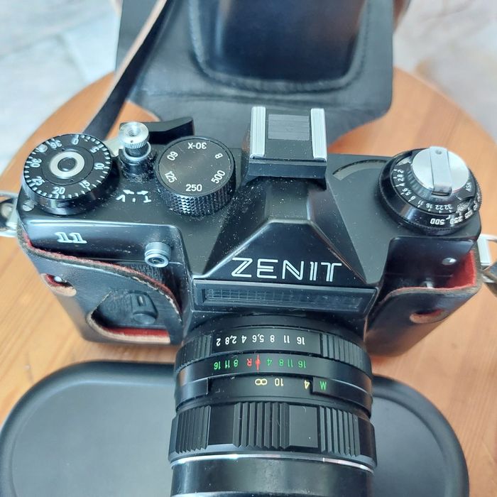 Zenit 11 Helios 44m-4 2/58 + statyw 2 X Smena 8M + Smena symbol+statyw