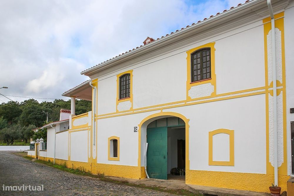 Moradia T7 para venda